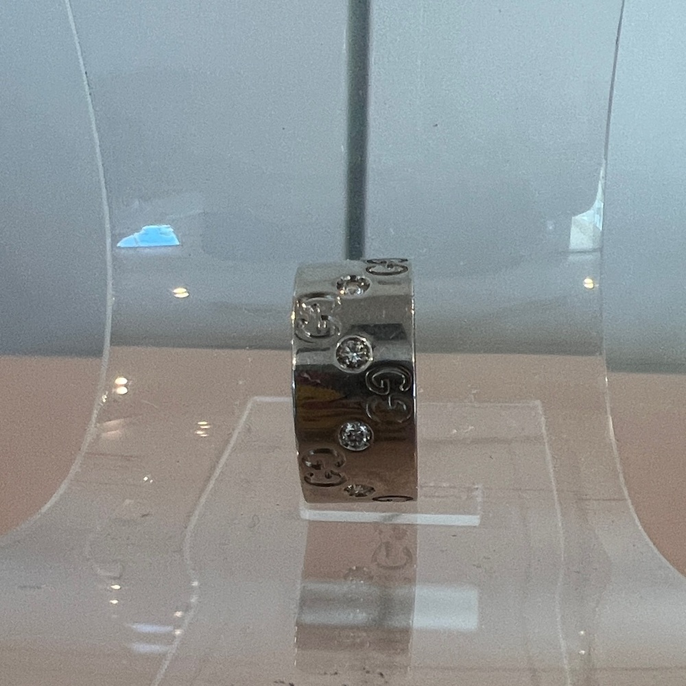 Gucci Ring 18k White Gold with Diamonds - Picture 2 of 6